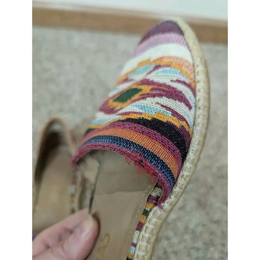 Kaanas Espadrille Sz 8 (39) Flat Sandals Vibrant Aztec Southwest Colors Slip-On